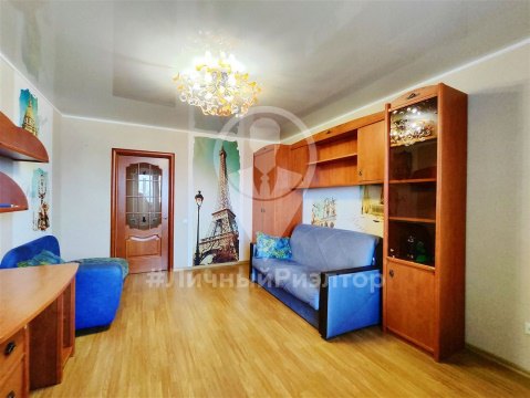 2-к квартира, 8/10 эт., 80м²