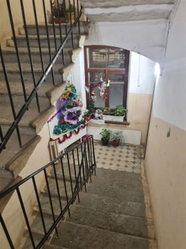 3-к квартира, 2/5 эт., 62м²