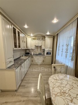 3-к квартира, 2/3 эт., 74м²