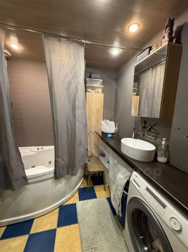 3-к квартира, 1/5 эт., 62м²